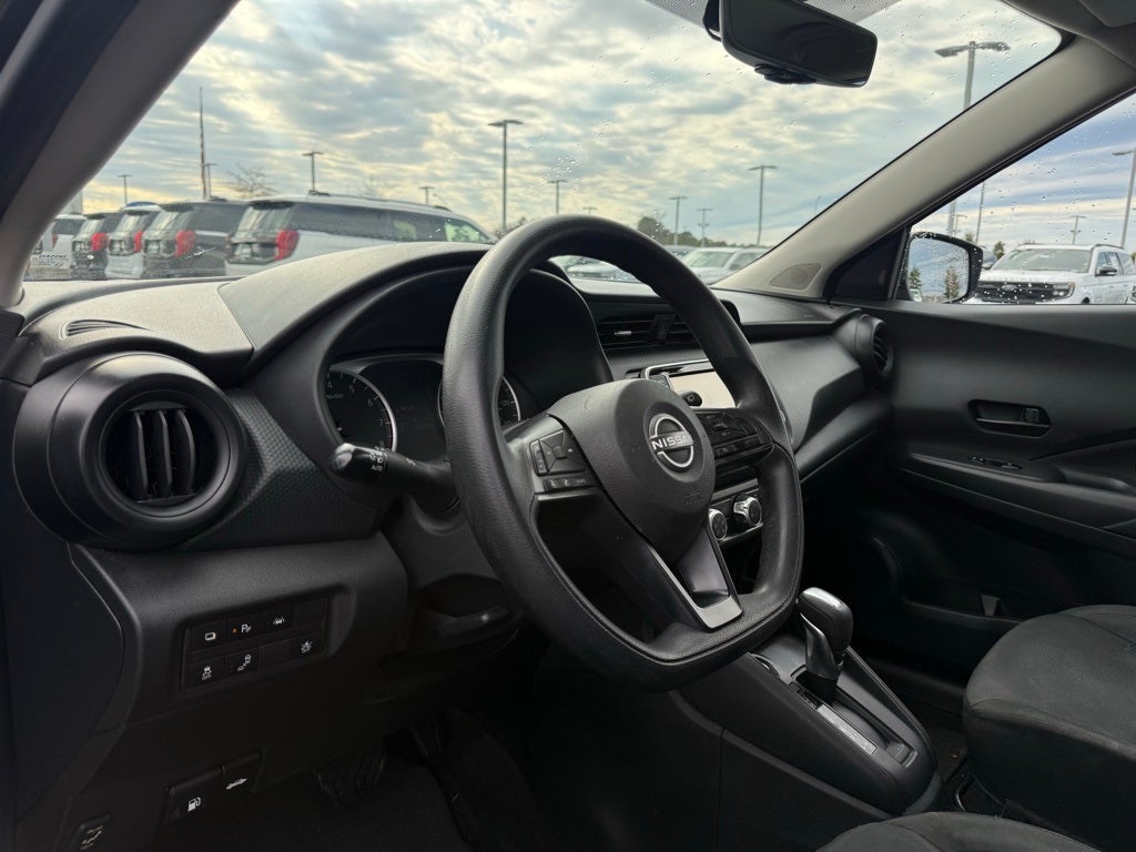 2023 Nissan Kicks S