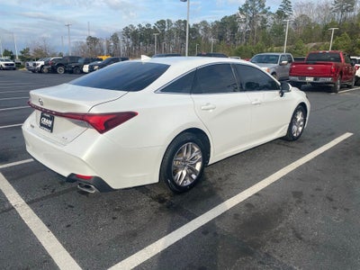 2019 Toyota Avalon XLE