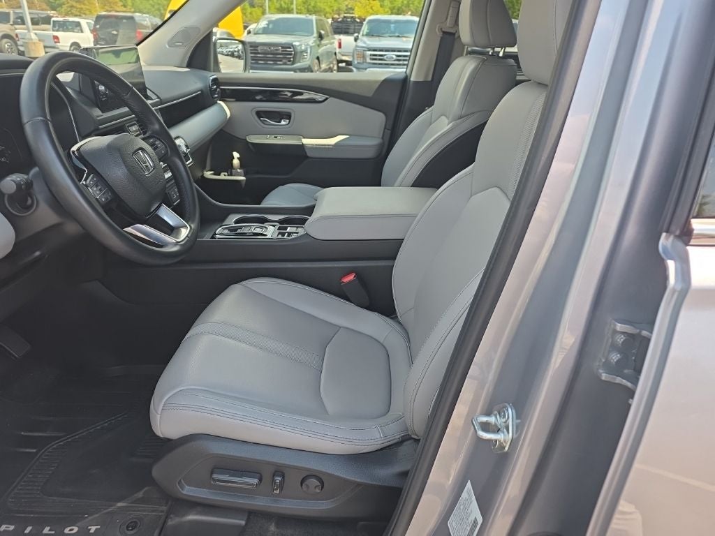 2023 Honda Pilot Touring 1-OWNER-CLEAN CARFAX