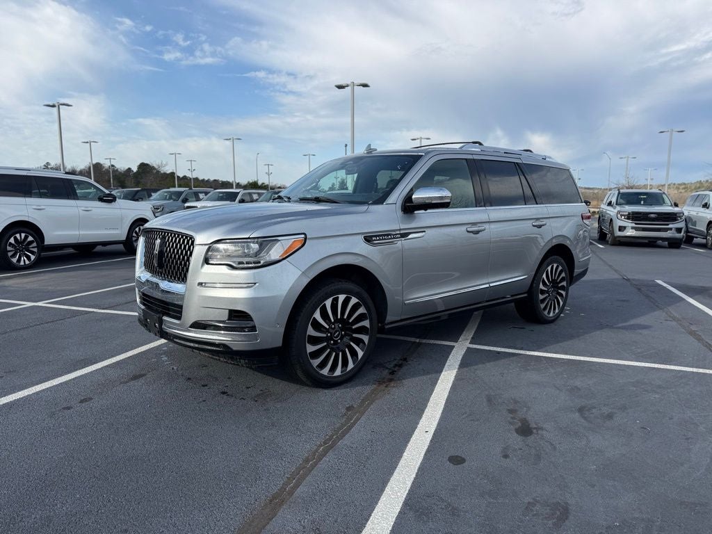 2022 Lincoln Navigator Black Label
