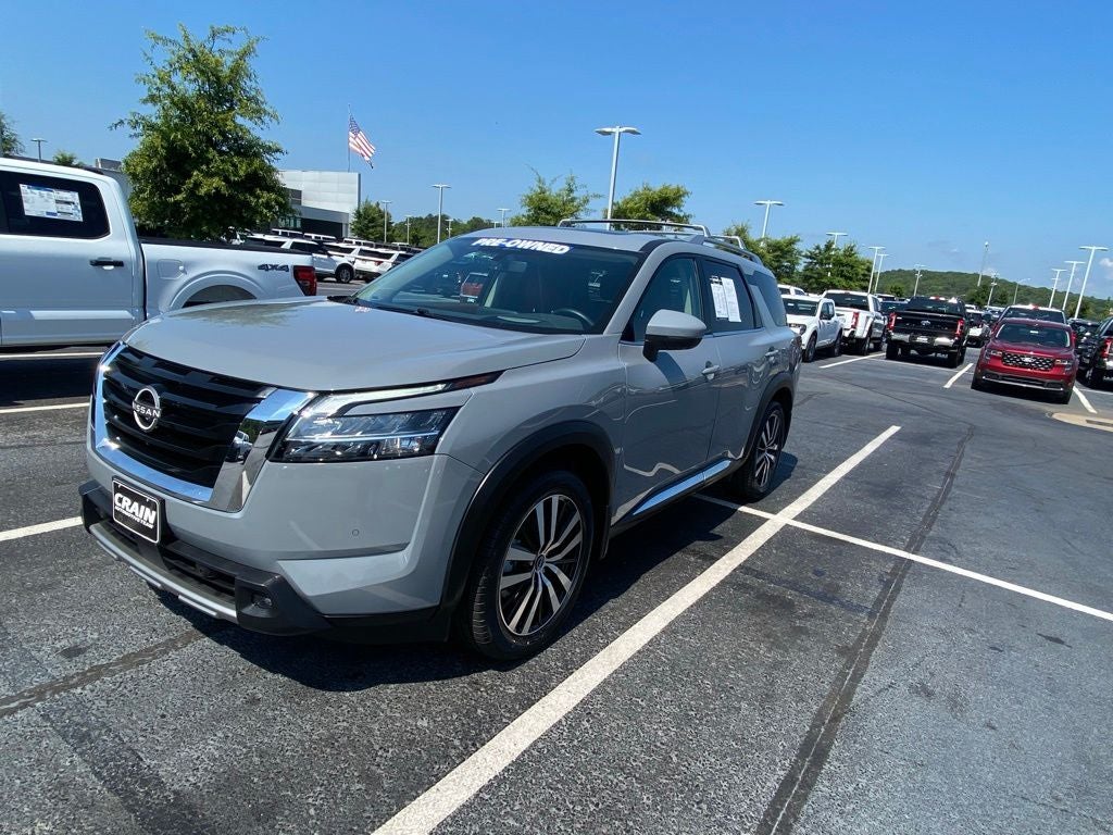 2023 Nissan Pathfinder Platinum