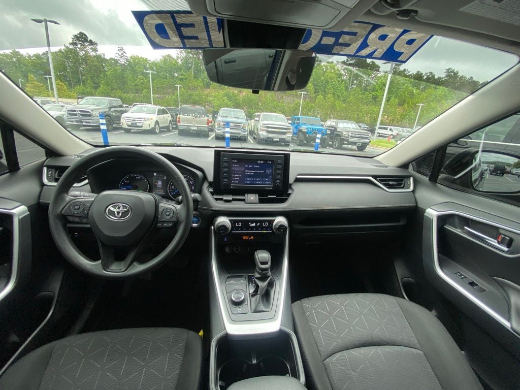 2022 Toyota RAV4 Hybrid XLE