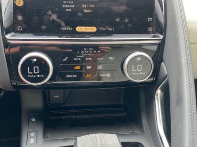 2023 Jaguar E-PACE P250 SE