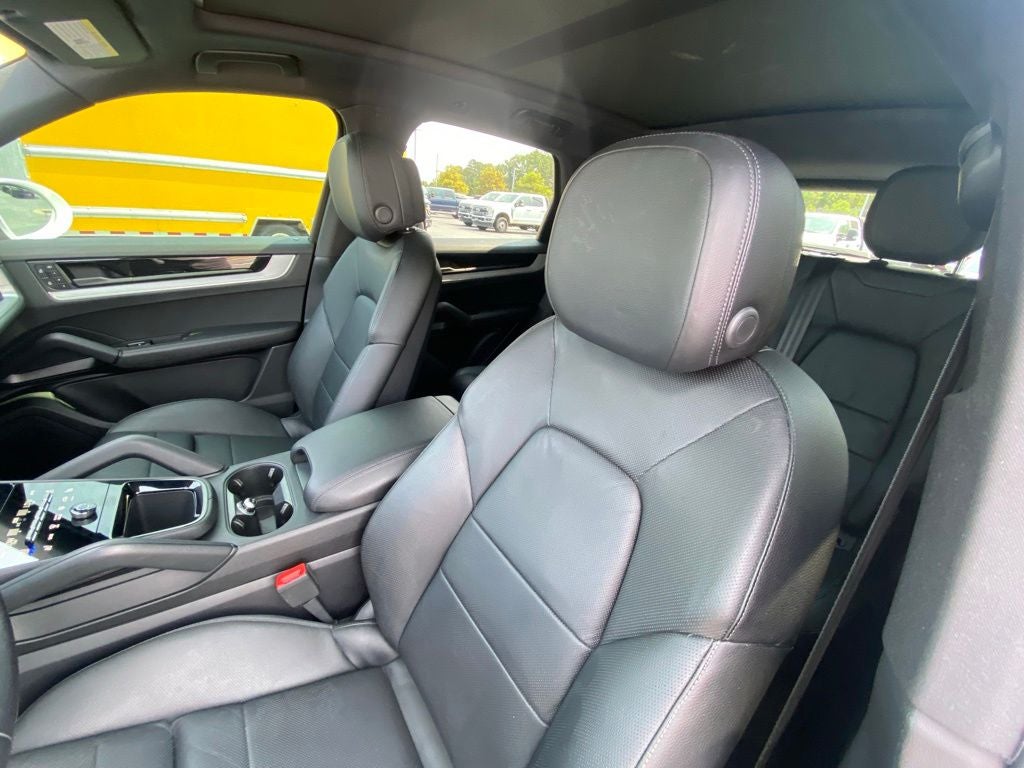 2024 Porsche Cayenne Base
