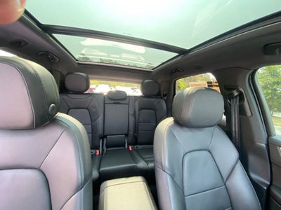 2024 Porsche Cayenne Base