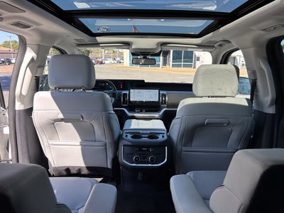 2025 Ford Expedition Platinum - 4WD - PLATINUM ULTIMATE