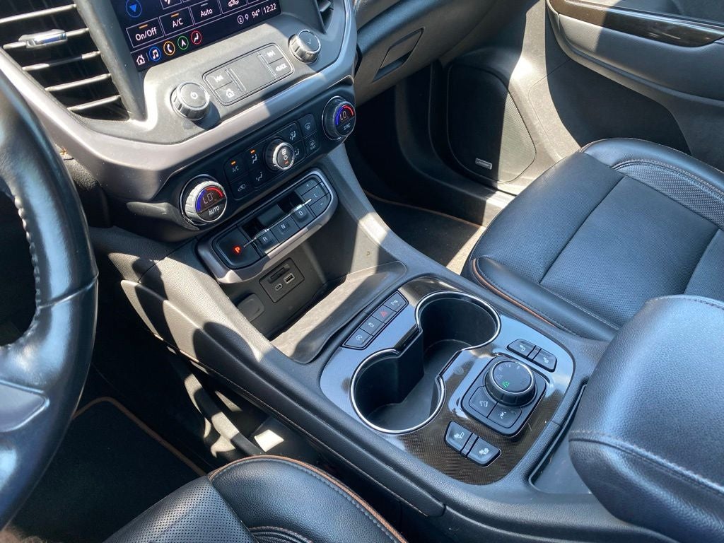 2021 GMC Acadia AT4