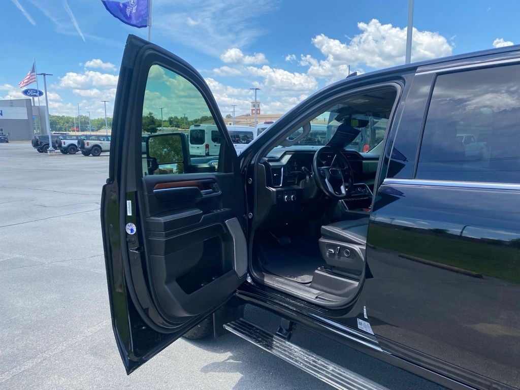2024 GMC Sierra 2500HD Denali
