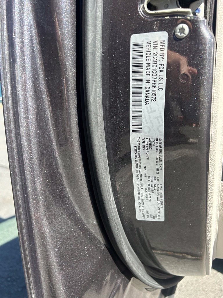 2023 Chrysler Voyager LX