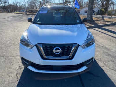 2020 Nissan Kicks SR