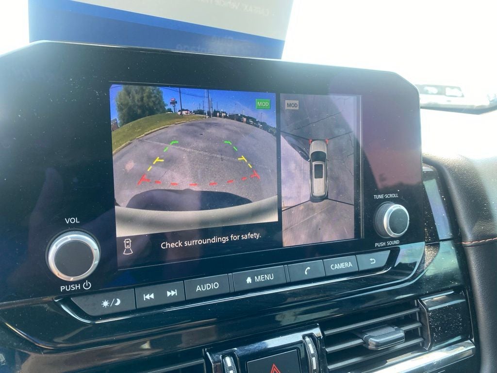 2025 Nissan Pathfinder Rock Creek - CLEAN CARFAX - ONE OWNER