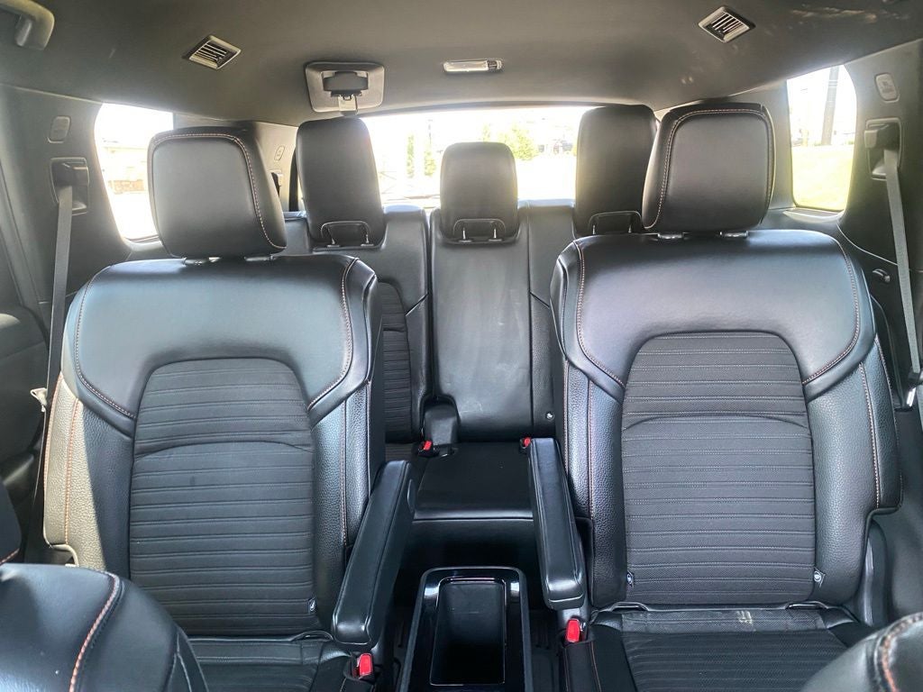 2025 Nissan Pathfinder Rock Creek - CLEAN CARFAX - ONE OWNER