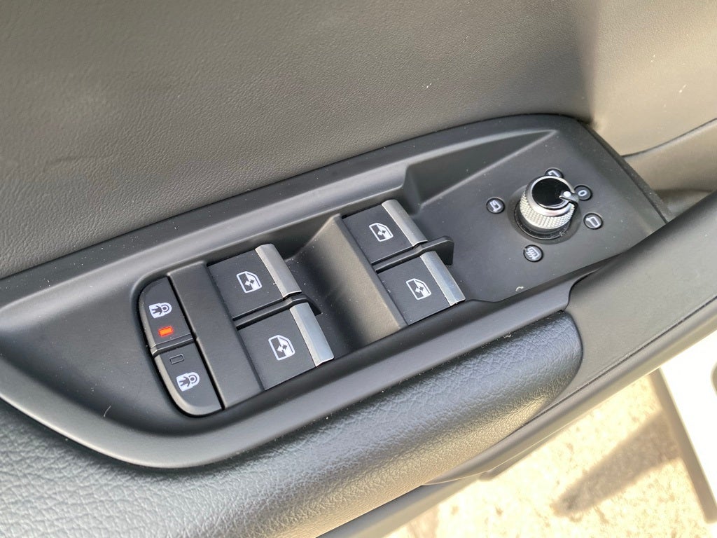 2025 Audi Q5 45 S line Premium quattro