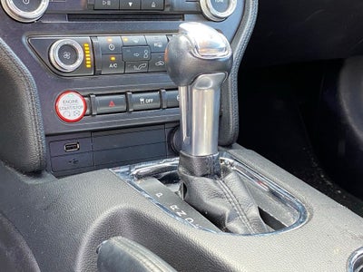2016 Ford Mustang V6