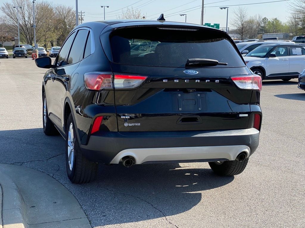 2020 Ford Escape SE