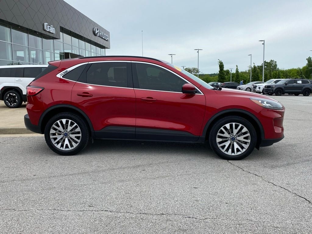 2022 Ford Escape Titanium