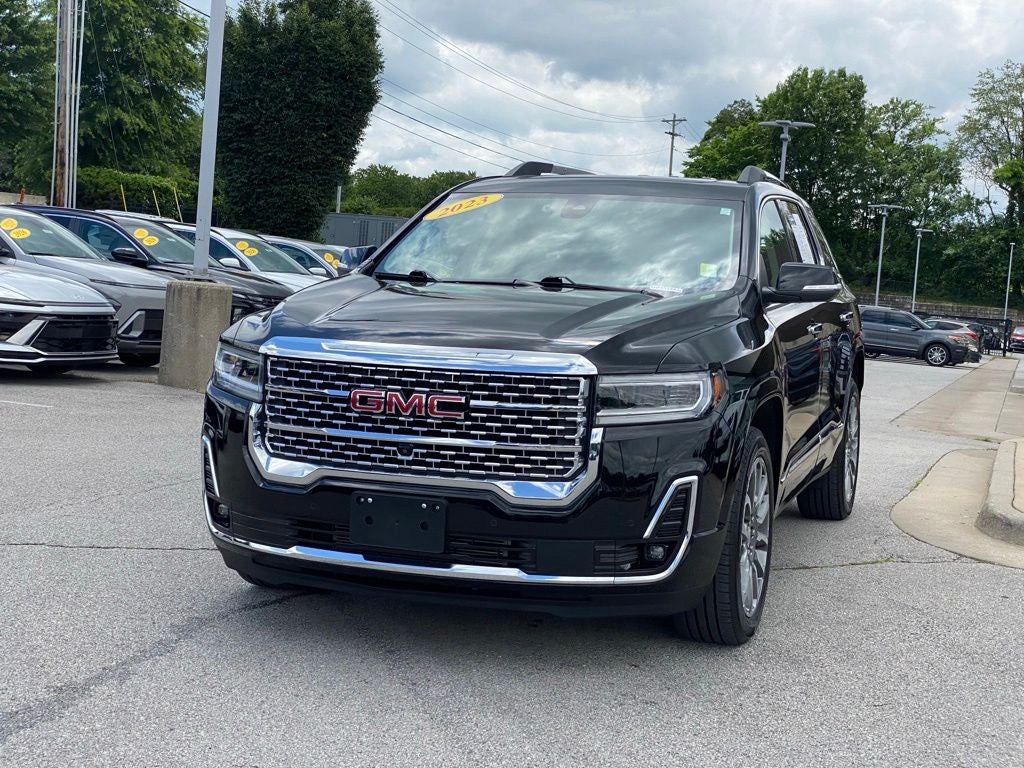 2023 GMC Acadia Denali