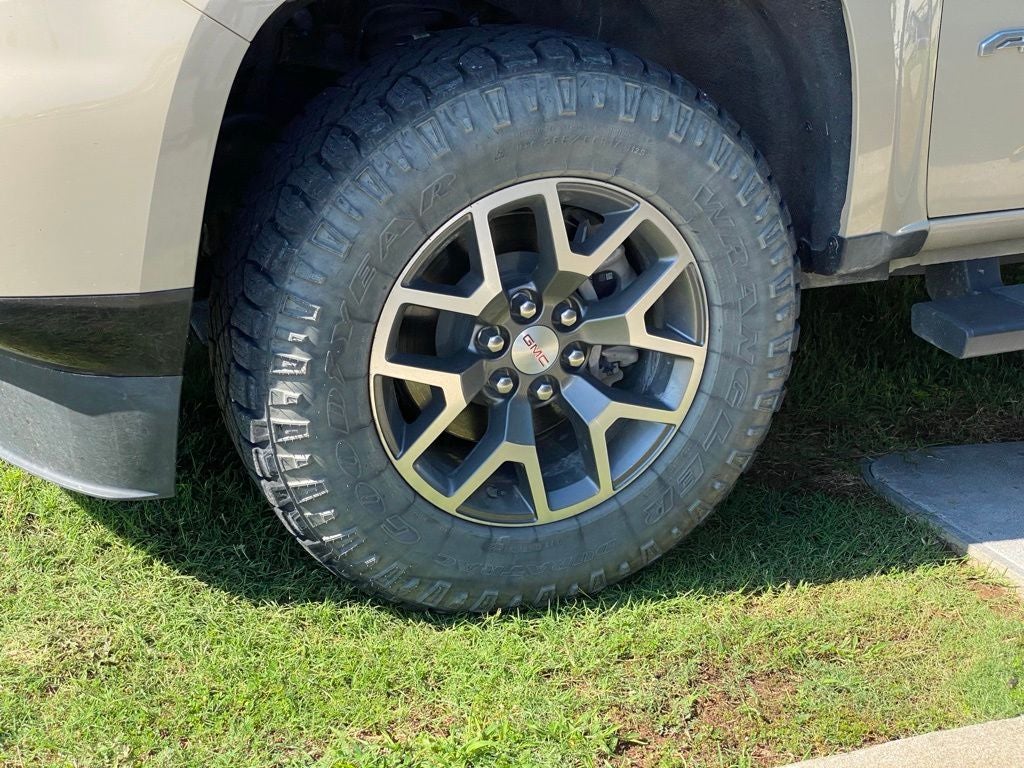 2022 GMC Canyon AT4 w/Leather