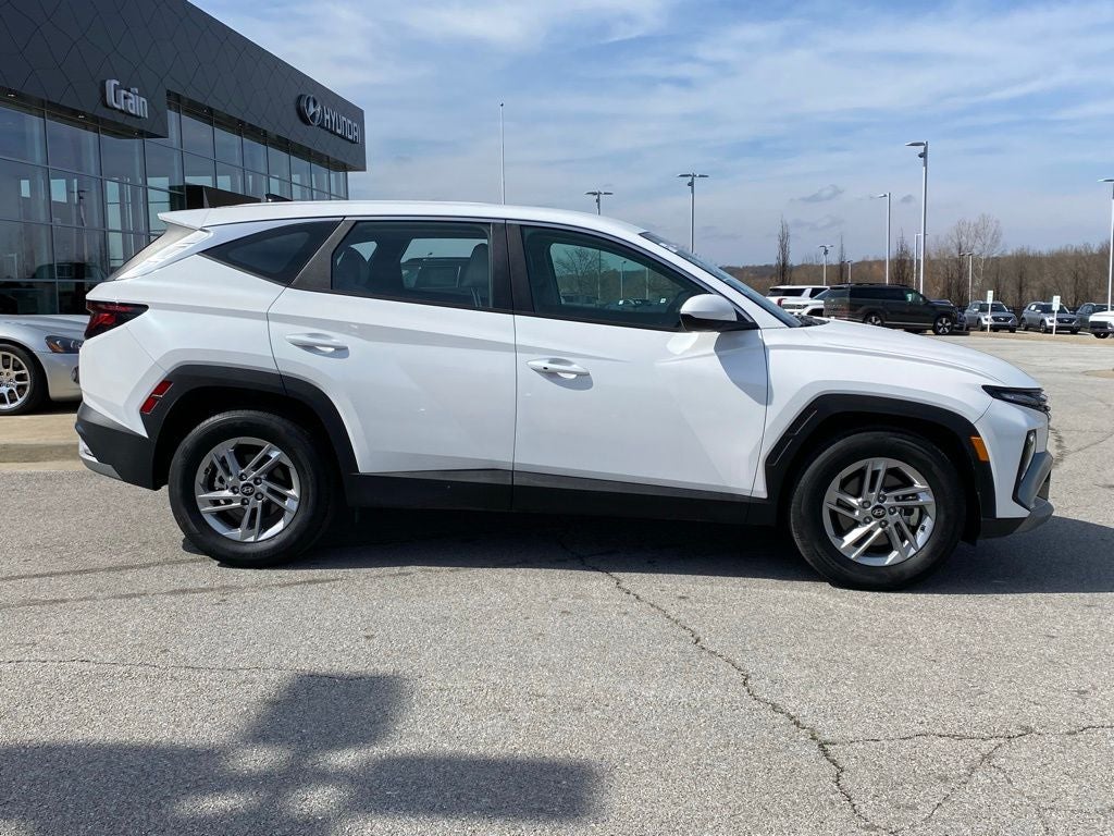2025 Hyundai Tucson SE