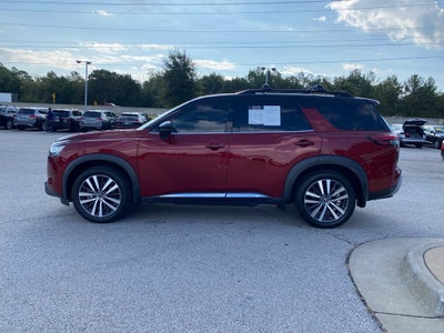 2022 Nissan Pathfinder Platinum