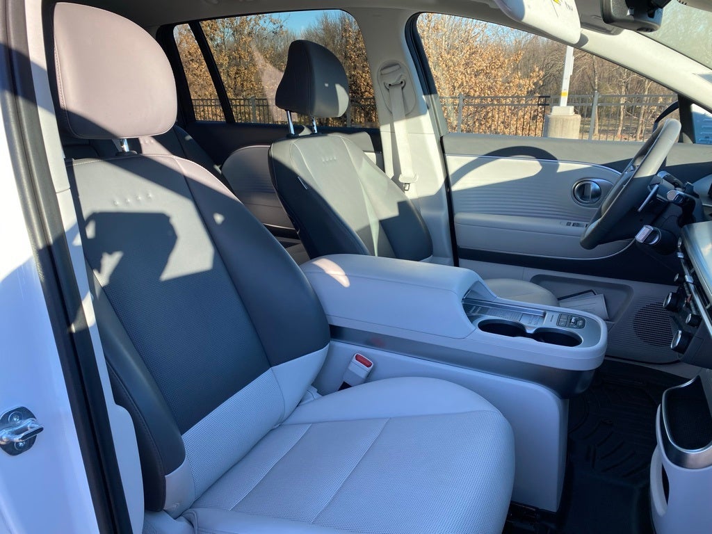 2026 Hyundai IONIQ 9 SEL LOCAL TRADE 1 OWNER