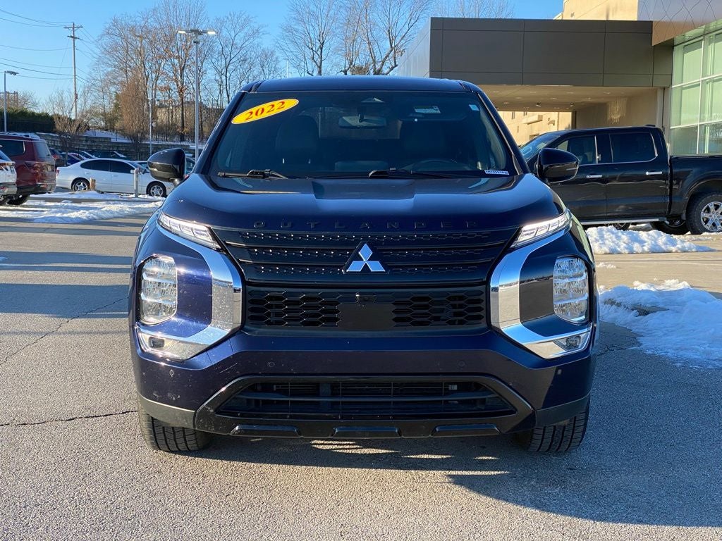 2022 Mitsubishi Outlander SE