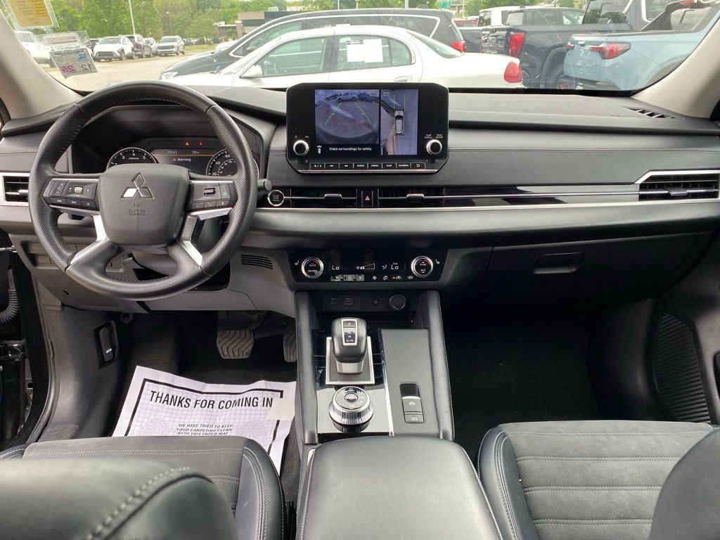 2024 Mitsubishi Outlander SE