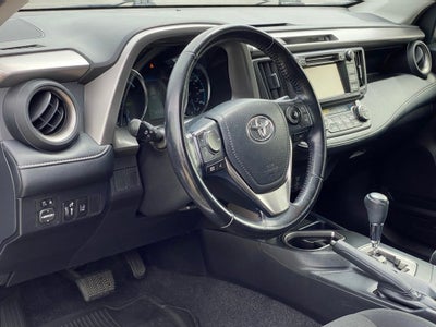 2018 Toyota RAV4 Hybrid XLE