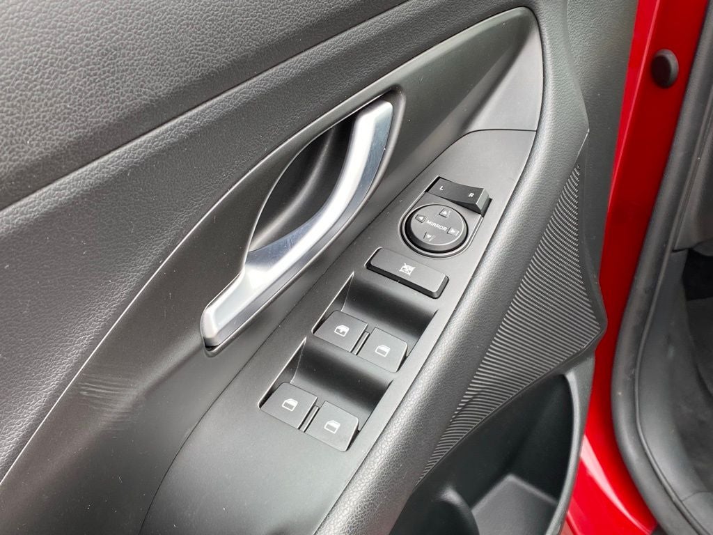 2020 Hyundai Elantra GT Base