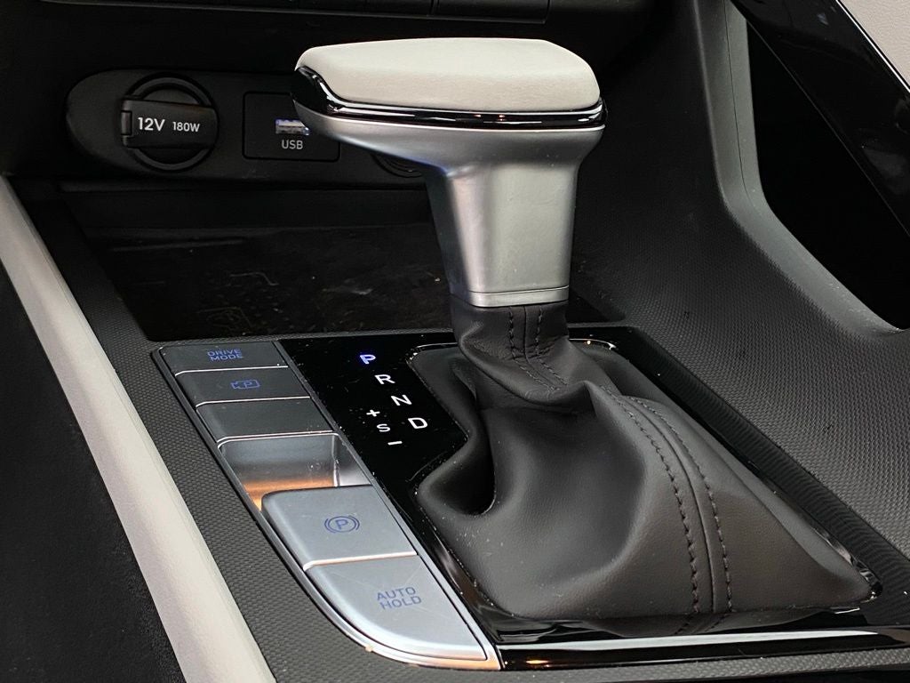 2022 Hyundai Elantra Limited