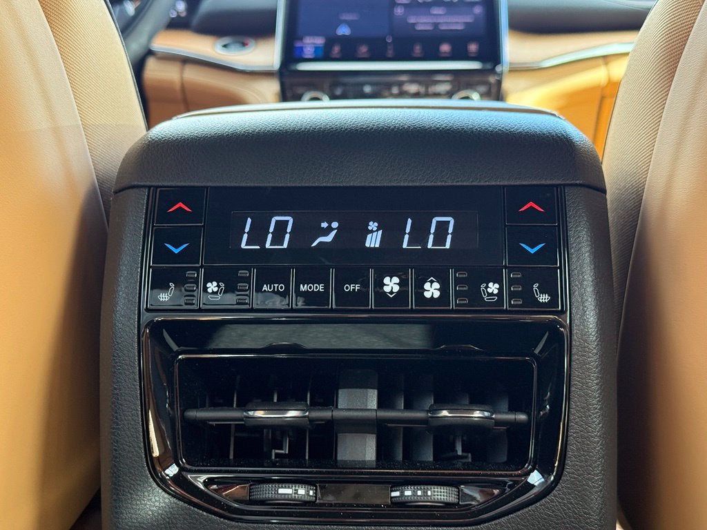 2025 Jeep Grand Cherokee L Summit Obsidian - 4WD / PANORAMIC SUNROOF