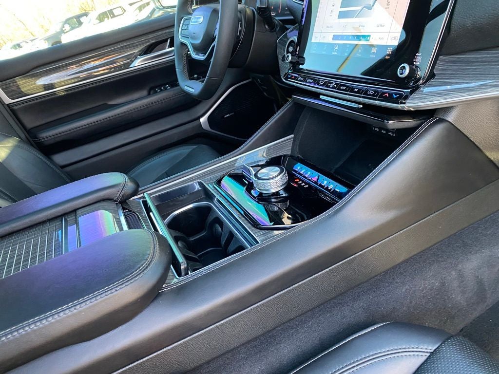 2022 Jeep Wagoneer Series II