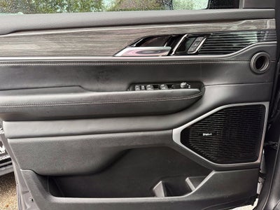 2022 Jeep Wagoneer Series III - 4WD / PANORAMIC SUNROOF / CLEAN CARFAX