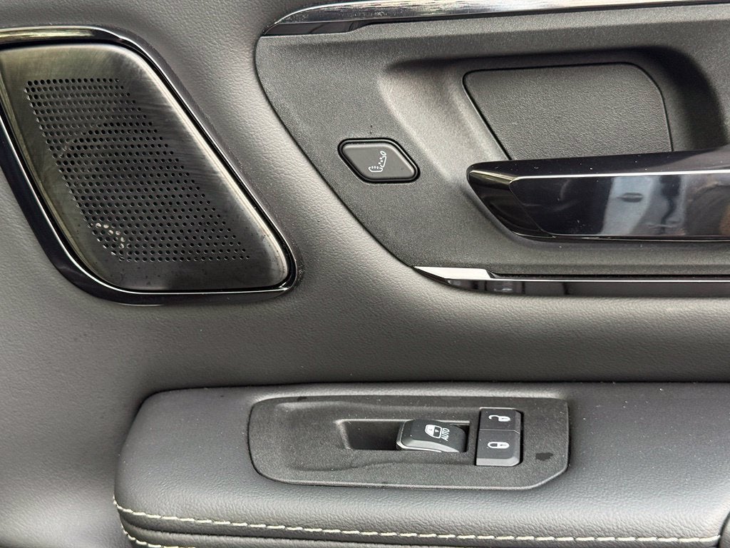 2026 RAM 1500 Limited LIKE NEW!