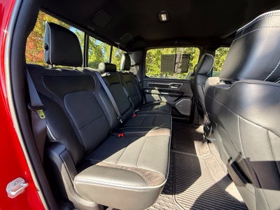2025 RAM 1500 Laramie - 4WD / LEVEL 2 / NIGHT EDITION