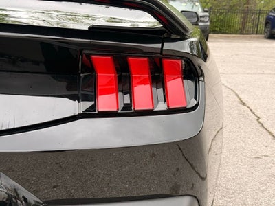 2024 Ford Mustang Dark Horse LOW MILES