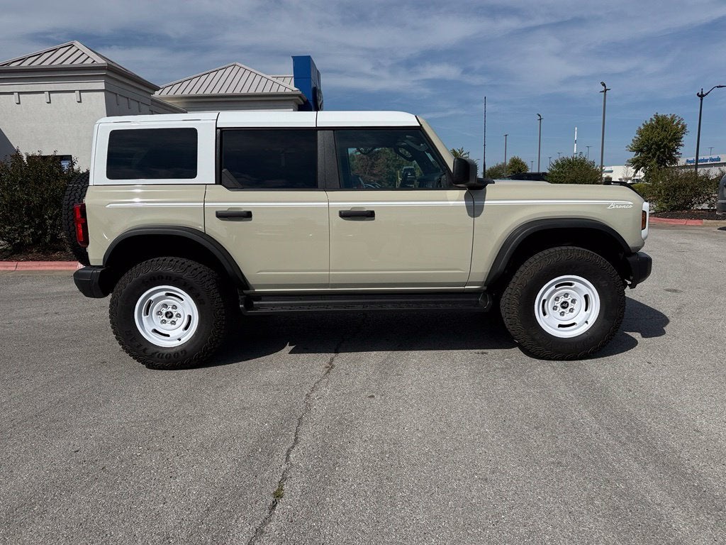 2026 Ford Bronco Heritage Edition - 4WD / CLEAN CARFAX