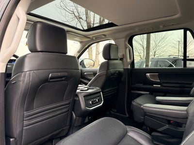 2025 Ford Expedition Platinum 4WD