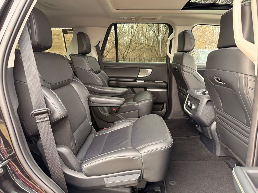 2025 Ford Expedition Platinum 4WD