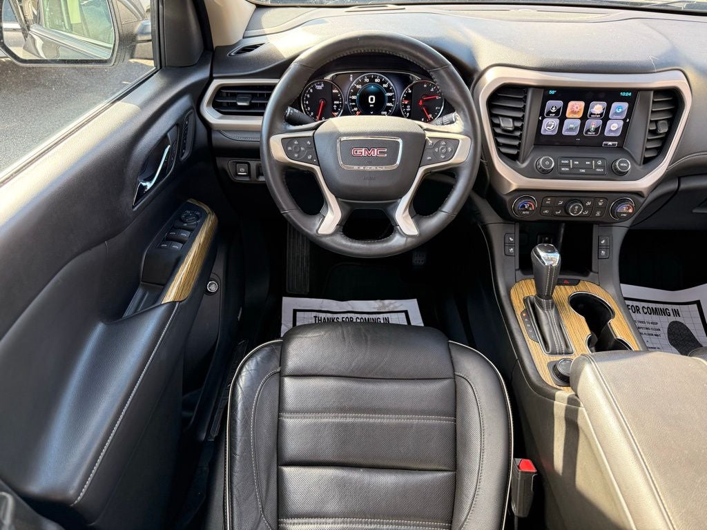 2017 GMC Acadia Denali LOW MILES!!