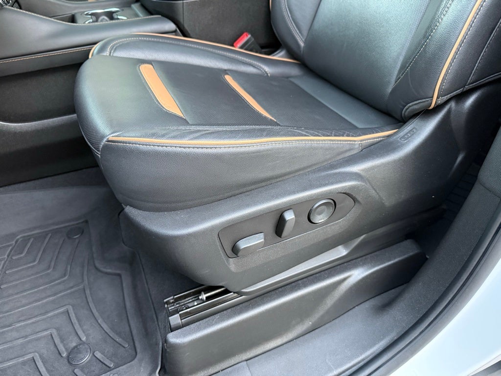 2024 GMC Yukon AT4 3RD ROW / BOSE / 1-OWNER CARFAX