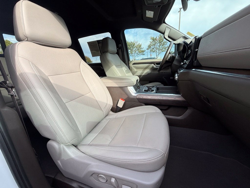 2024 GMC Sierra 2500HD SLT - 4WD / CLEAN CARFAX HISTORY