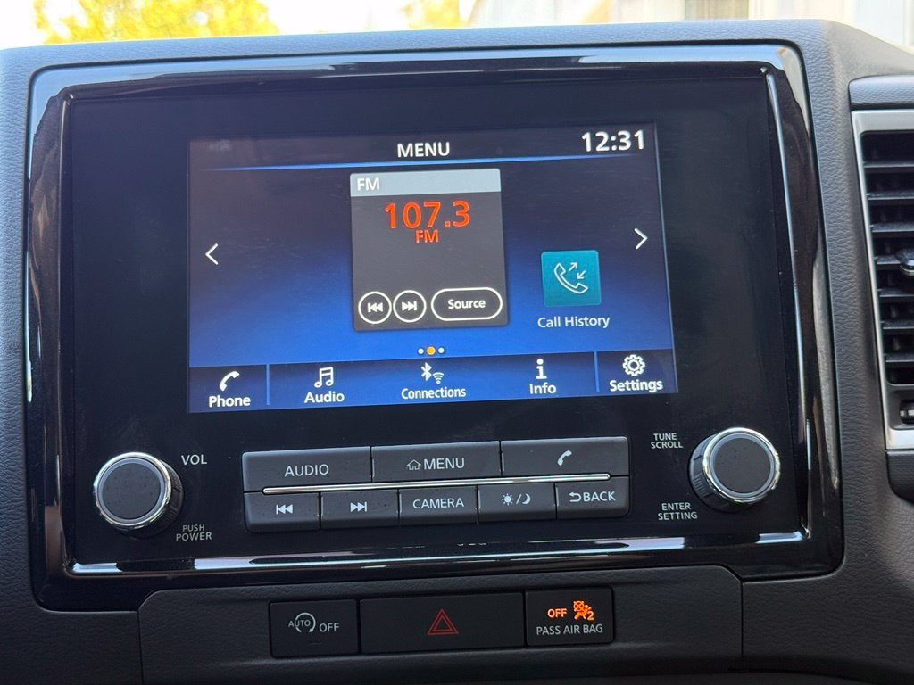 2024 Nissan Frontier SV - 4WD / CLEAN CARFAX / ONE OWNER