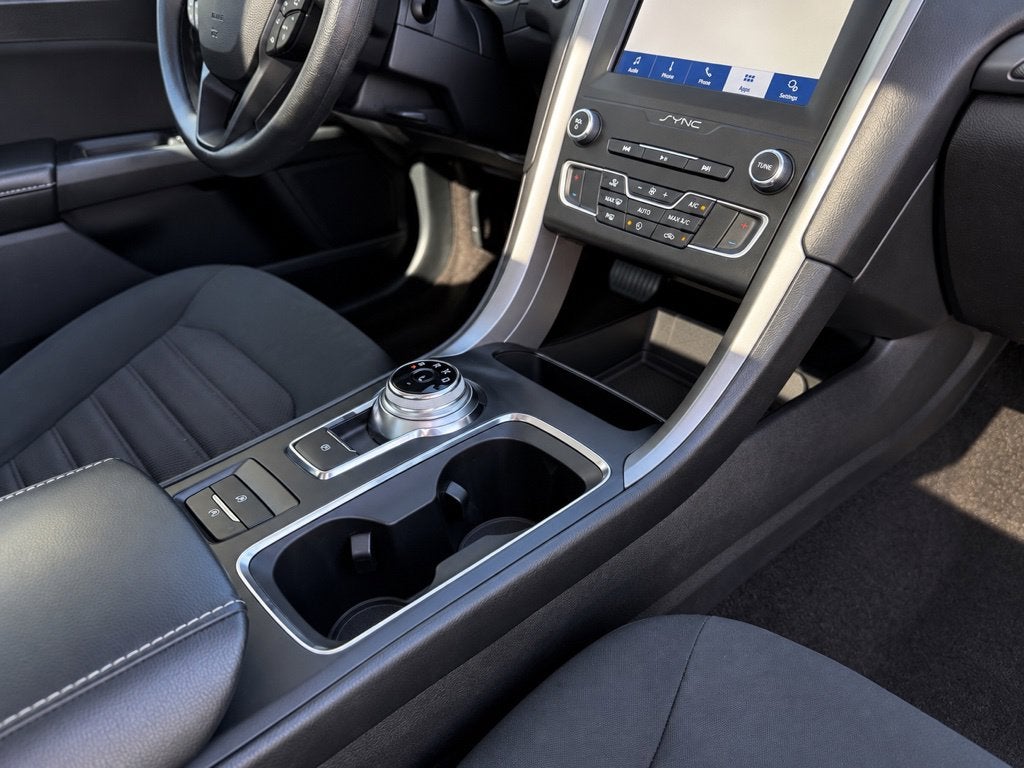 2020 Ford Fusion SE - SUNROOF