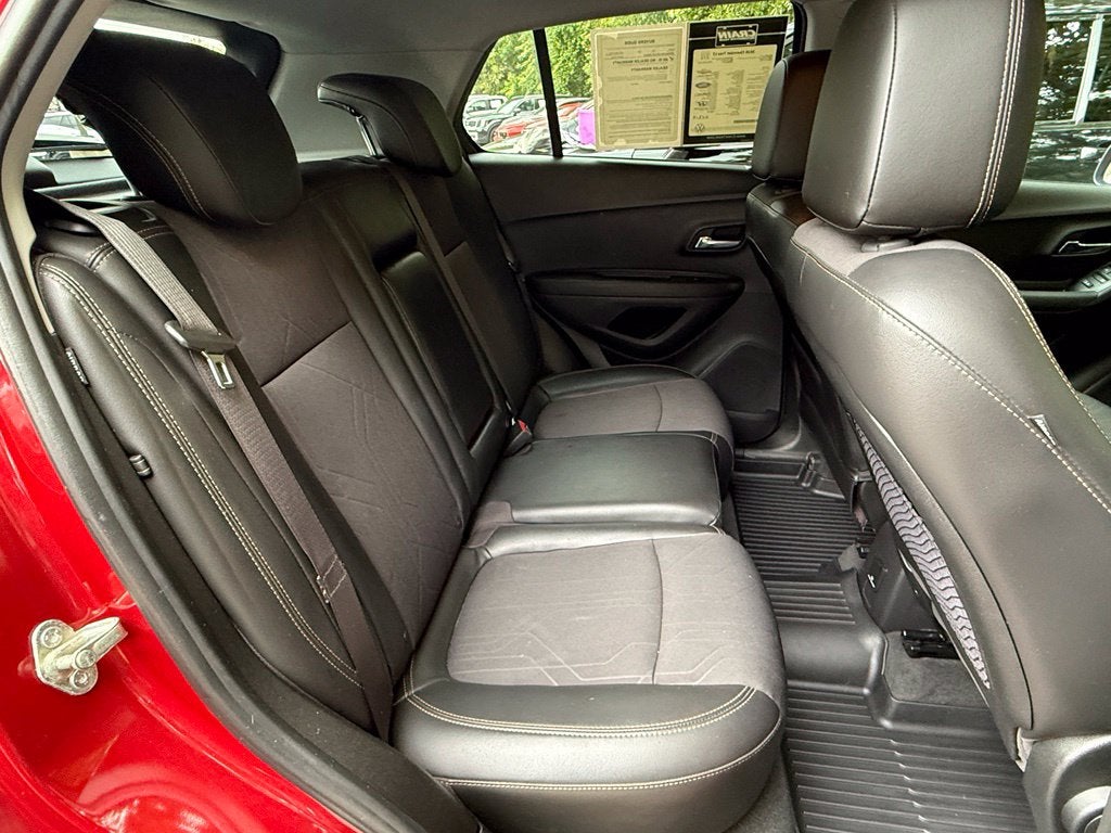 2020 Chevrolet Trax LT - CARFAX ONE OWNER