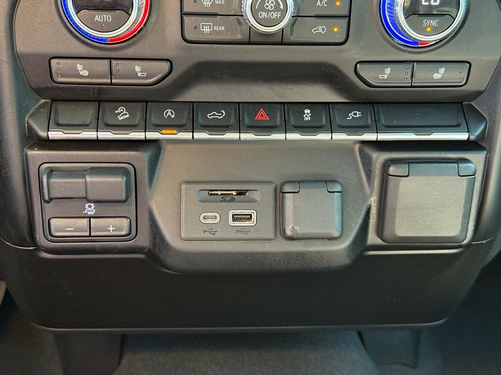 2021 GMC Sierra 1500 SLT - 4WD / CLEAN CARFAX