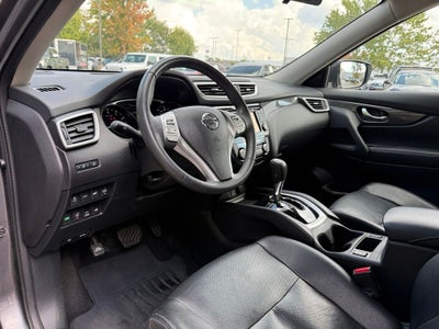 2016 Nissan Rogue SL - AWD / PANORAMIC SUNROOF