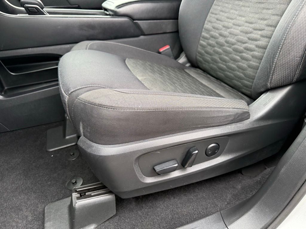 2022 Nissan Pathfinder SV 3 ROW SUV