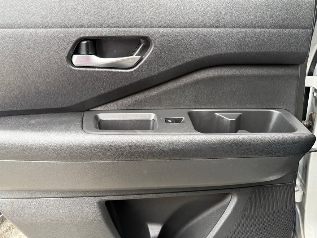 2022 Nissan Pathfinder SV 3 ROW SUV