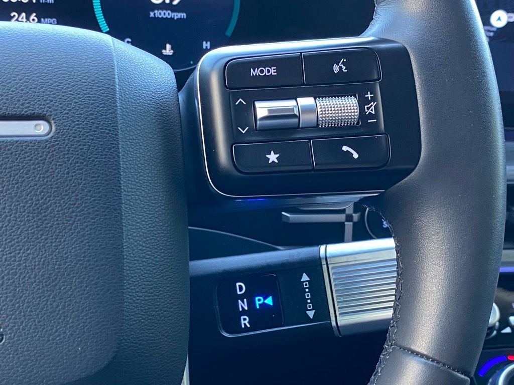 2024 Hyundai Santa Fe Limited LOW MILES